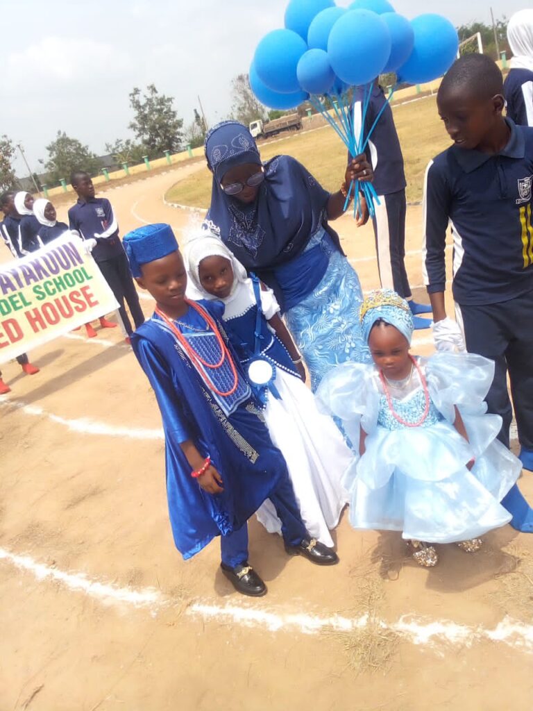 3502348a 841d 4e55 99b9 1f0b4be7596b 768x1024