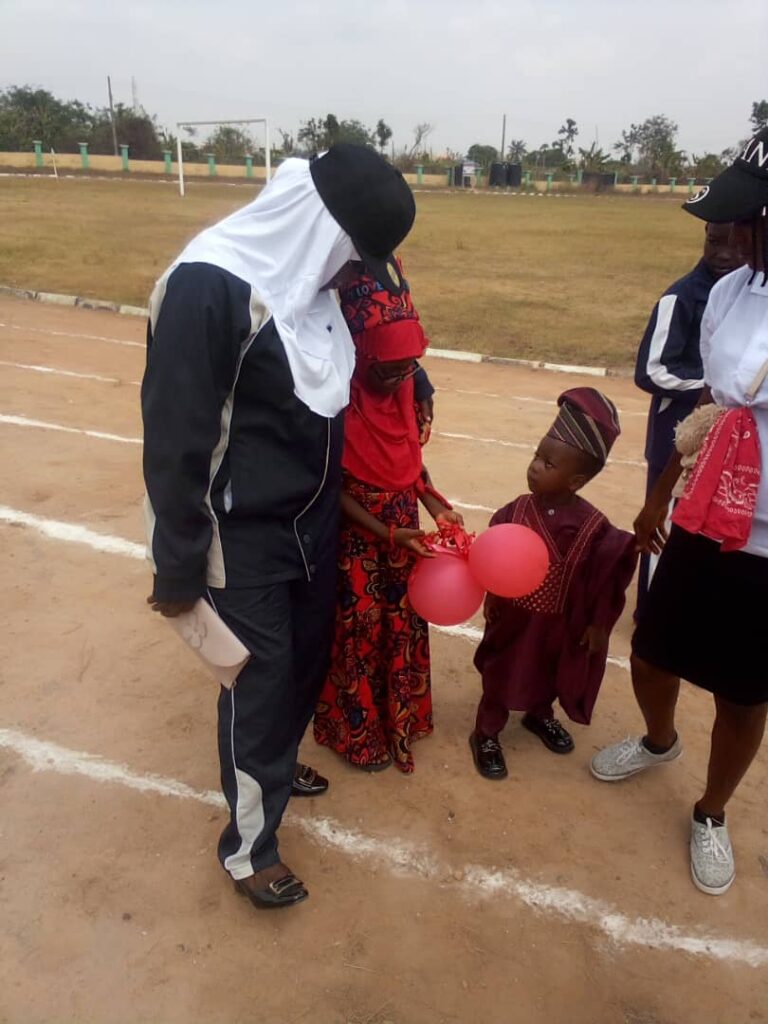 Ac623f22 6317 4ad7 8203 846b9e4c0037 768x1024